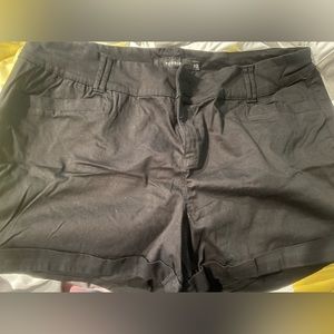 Torrid black 4” inseam shorts button front size 22